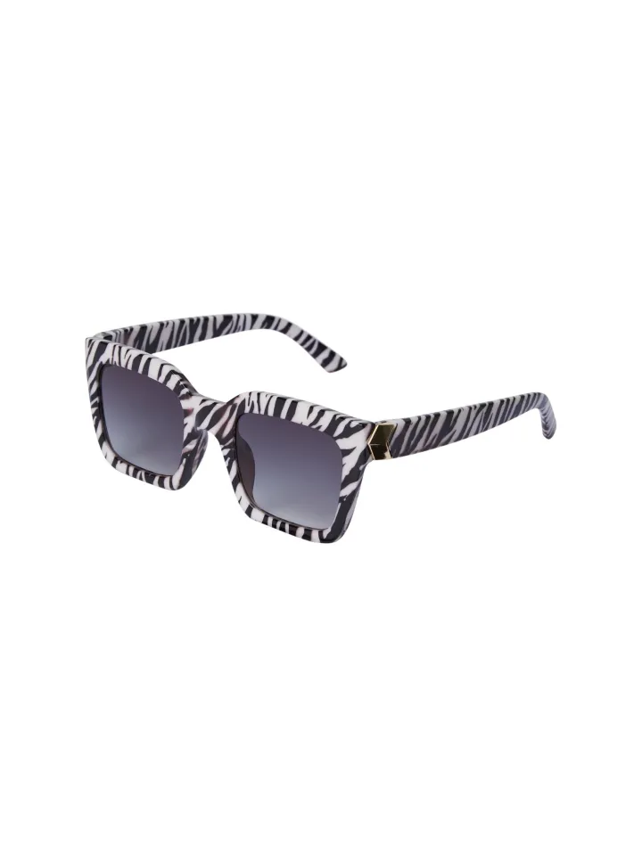 alla_sunglasses_zebra_1.webp Pieces Sunglasses<ALLA SUNGLASSES (ZEBRA)