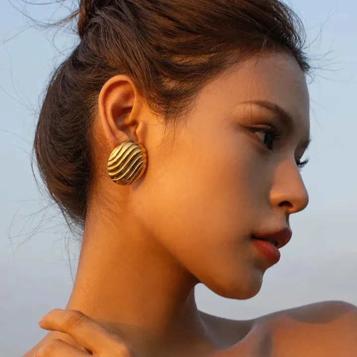annabel_earrings_gold_0.webp Folie A Trois Jewellery<Annabel Earrings (Gold)