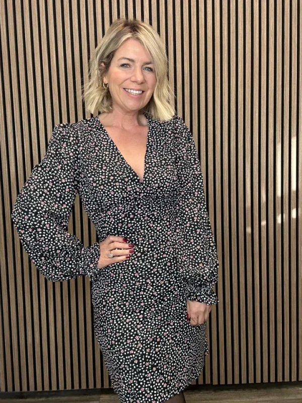 Glamorous Dresses<Beth V-Neck Dress (/Pink Ditsy)
