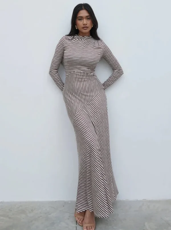 Pretty Lavish Occasionwear | Dresses<Delilah Asymmetric Jersey Maxi Dress (/Cream)