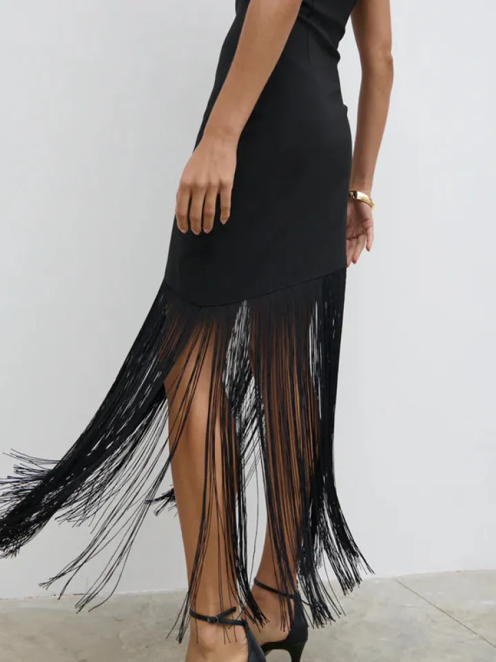eliana_bandeau_asymmetric_5.webp Pretty Lavish Occasionwear | Dresses<Eliana Bandeau Asymmetric Fringed Dress
