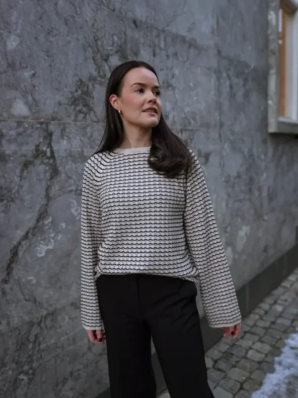 Object Jumpers & Cardigans<ESTER PATTERNED KNIT JUMPER (SANDSHELL/BLACK)
