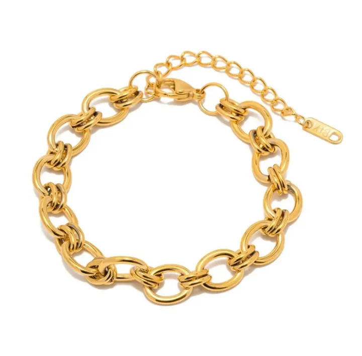 eternal_embrace_bracelet__1.webp Folie A Trois Jewellery<Eternal Embrace Bracelet (Gold)