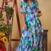 Hope & Ivy Occasionwear<Everleigh Flutter Sleeve Maxi Dress (Blue)