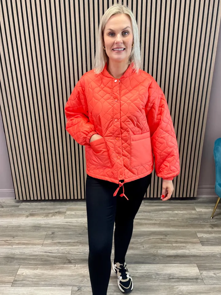 foni_short_jacket_hot_cor_1.webp Ichi Jackets | Coats<Foni Short Jacket (Hot Coral)