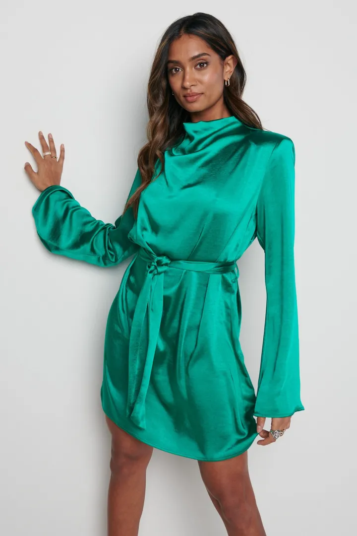 jayda_cowl_neck_dress_eme_0.webp Pretty Lavish Occasionwear<Jayda Cowl Neck Dress (Emerald)