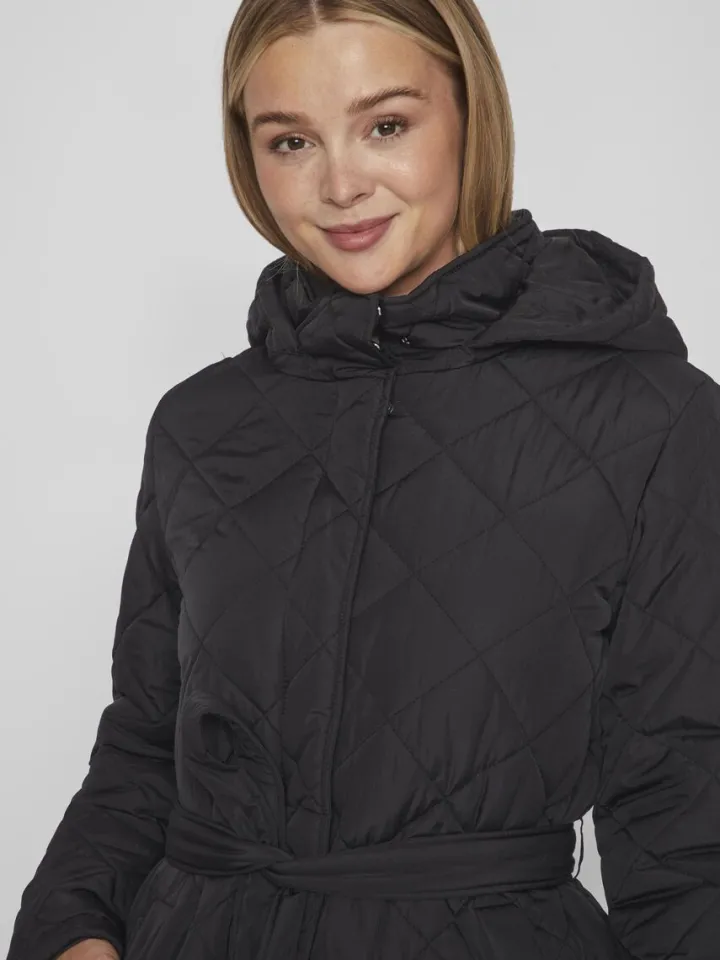 kante_quilted_long_coat_b_3.webp Vila Coats<KANTE QUILTED LONG COAT (BLACK)