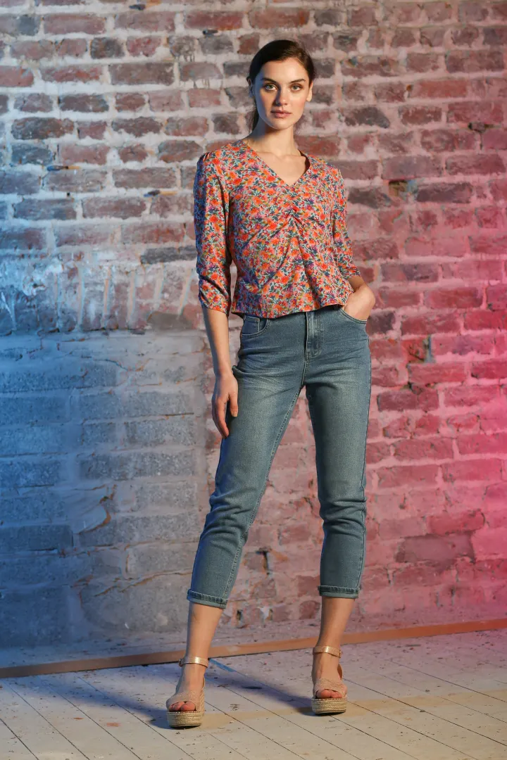 karyn_mom_jeans__short_le_0.webp Rant & Rave Jeans<Karyn Mom Jeans | Short Leg (Mid Blue)