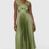 Closet Occasionwear | Dresses<Leah Pleated Twist Dress