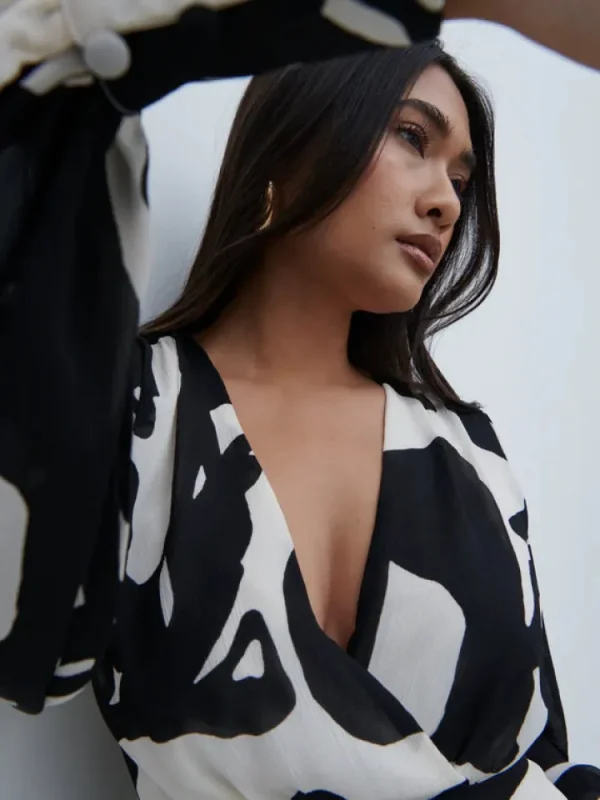 Pretty Lavish Occasionwear | Dresses<Lilianna Balloon Sleeve Midaxi Dress ( Abstract)