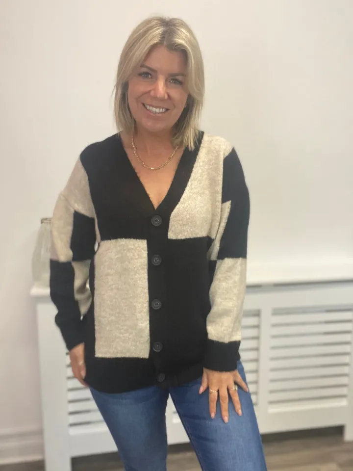 lura_cardigan_meteorite_c_3.webp Ichi Jumpers & Cardigans<LURA CARDIGAN (METEORITE CHECK)