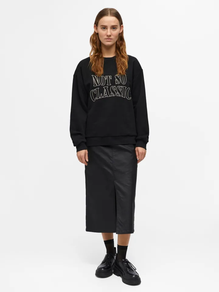 mora_oversize_sweatshirt__1.webp Object Jumpers & Cardigans<MORA OVERSIZE SWEATSHIRT (BLACK)