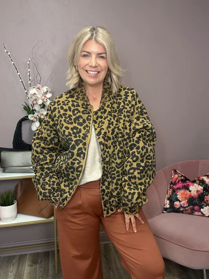 rita_bomber_jacket_leopar_0.webp Frnch Bombers | Jackets<Rita Bomber Jacket (Leopard)