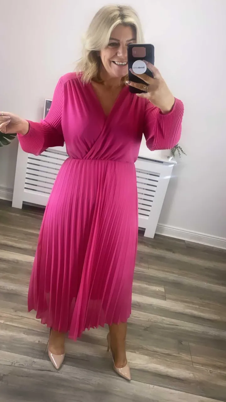 saoirse_midi_dress_pink_1.webp Wsl 3 Occasionwear<Saoirse Midi Dress (Pink)