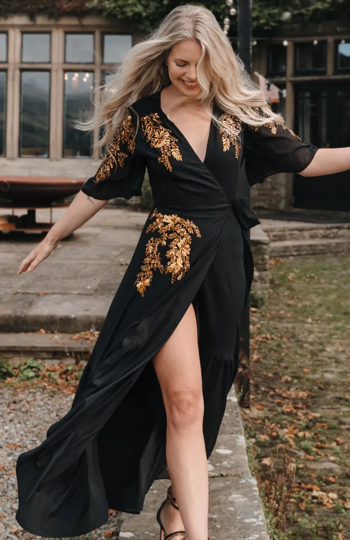 the_artemis_embellished_m_2.webp Hope & Ivy Occasionwear | Dresses<The Artemis Embellished Maxi Wrap Dress (/Gold)