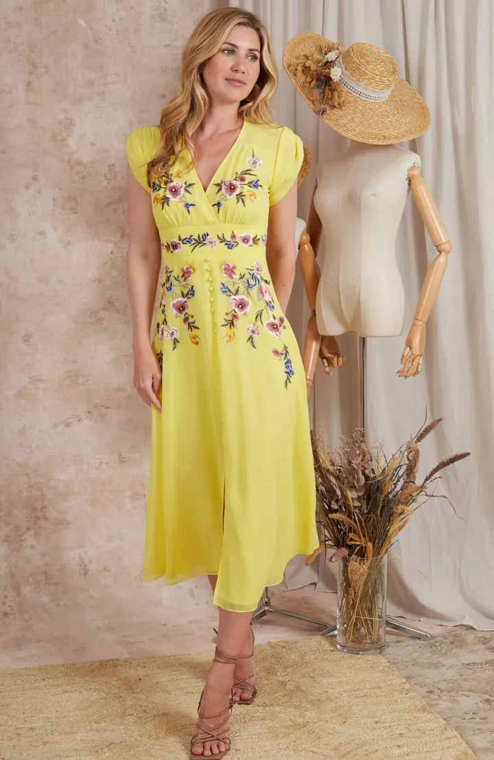 the_belle_button_front_te_0.webp Hope & Ivy Occasionwear<The Belle Button Front Tea Dress