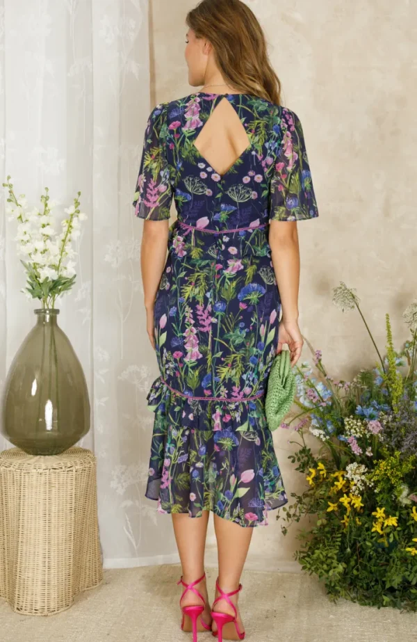 Hope & Ivy Occasionwear | Dresses<The Naomi V-Neck Midi Tea Dress with Peplum