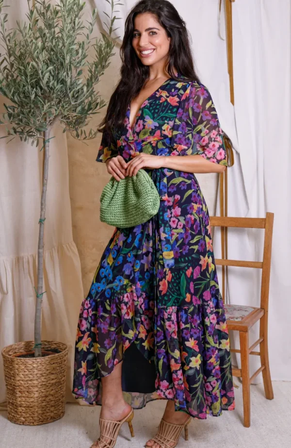 Hope & Ivy Occasionwear | Dresses<The Nesta Flutter Sleeve Maxi Wrap Dress