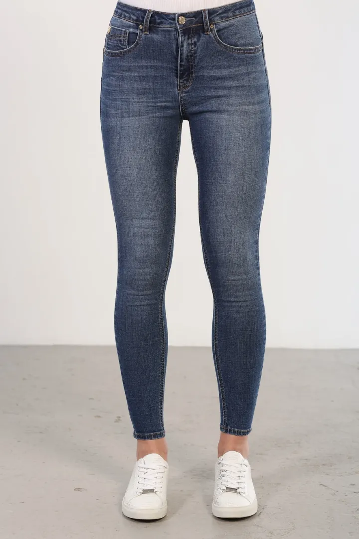 toni_tummy_tuck_jeans__sh_1.webp Rant & Rave Jeans<Toni Tummy Tuck Jeans | Short Leg (Mid Wash)