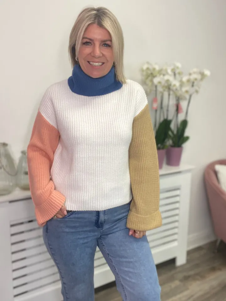 vina_roll_neck_jumper_whi_1.webp Vila Jumpers & Cardigans<VINA ROLL NECK JUMPER (WHITE ALYSSUM)
