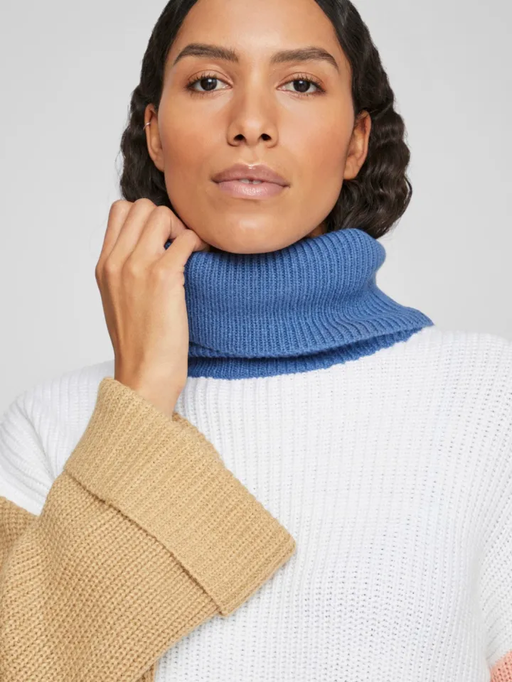 vina_roll_neck_jumper_whi_4.webp Vila Jumpers & Cardigans<VINA ROLL NECK JUMPER (WHITE ALYSSUM)